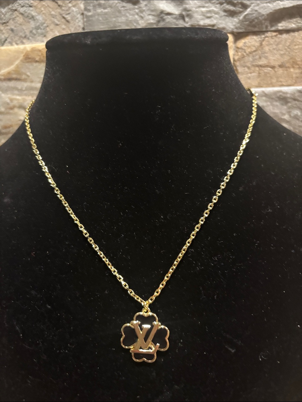 Gold LV Clover Pendant Necklace